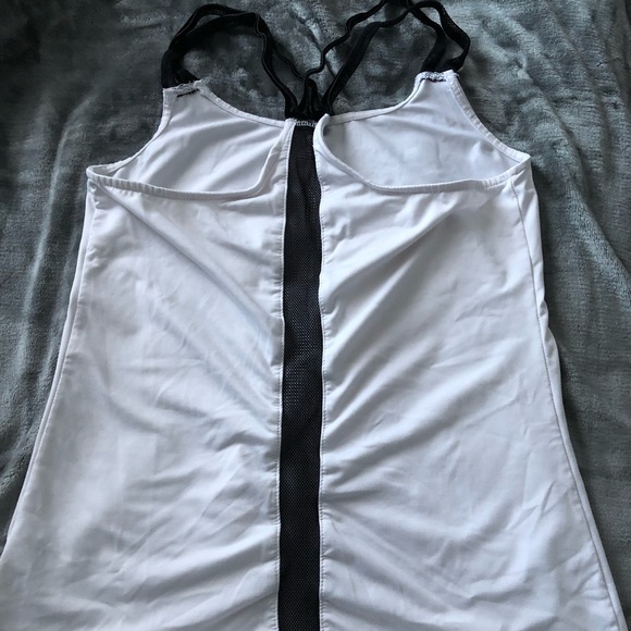 Fabletics active tank top - Picture 3 of 3